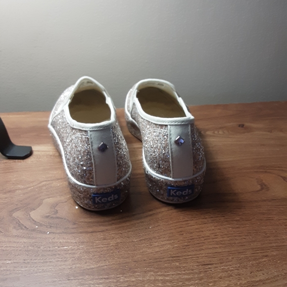 Keds Kate Spade  White & Gold Glitter Sneaker Wome - Picture 8 of 10